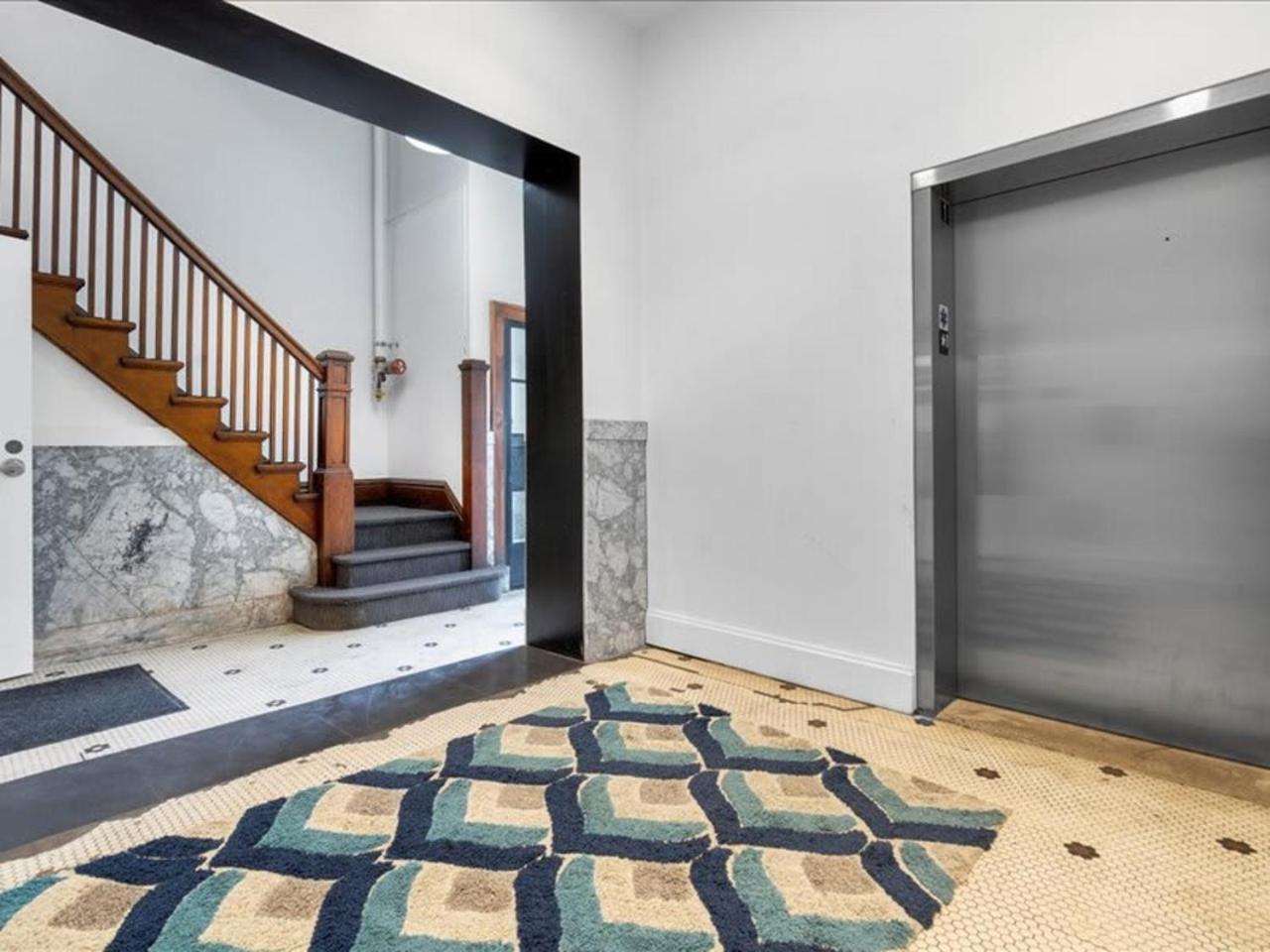 Quiet 1 Bed Studio Heart Of Downtown Des Moine Exteriör bild